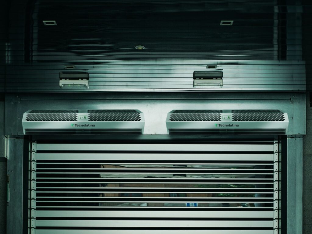 Cortina de ar em inox: quais são os benefícios e por que escolhê-la?